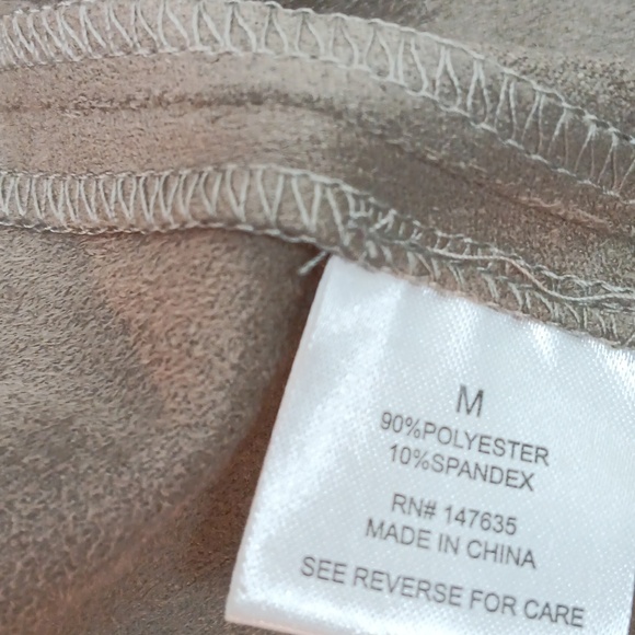 Romeo & Juliet Taupe Faux Suede Open Front Drap Sleeveless Vest sz M Minimalist - Picture 11 of 11